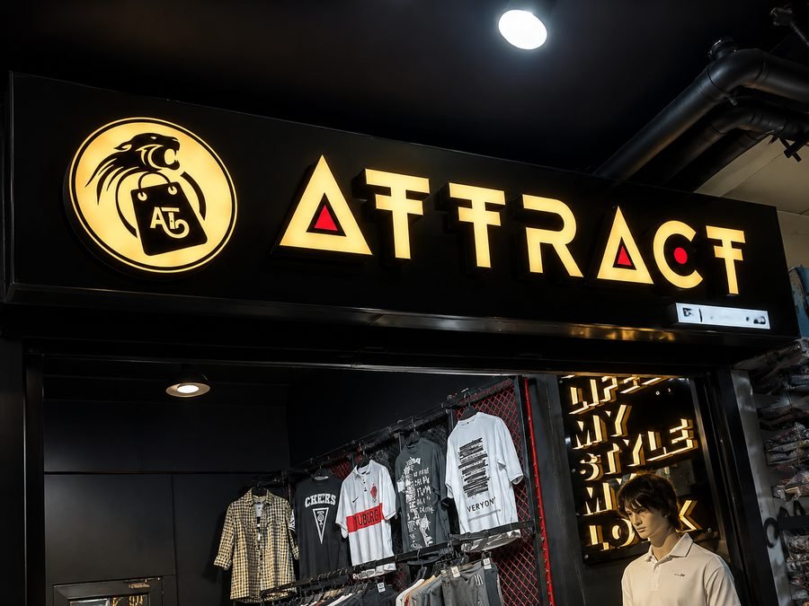 শোরুম ও গ্যালারি signage